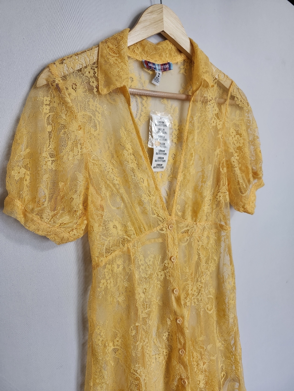 Urban Outfitters 'Connie' Sheer Lace Mini Dress Size M - Picture 3 of 9